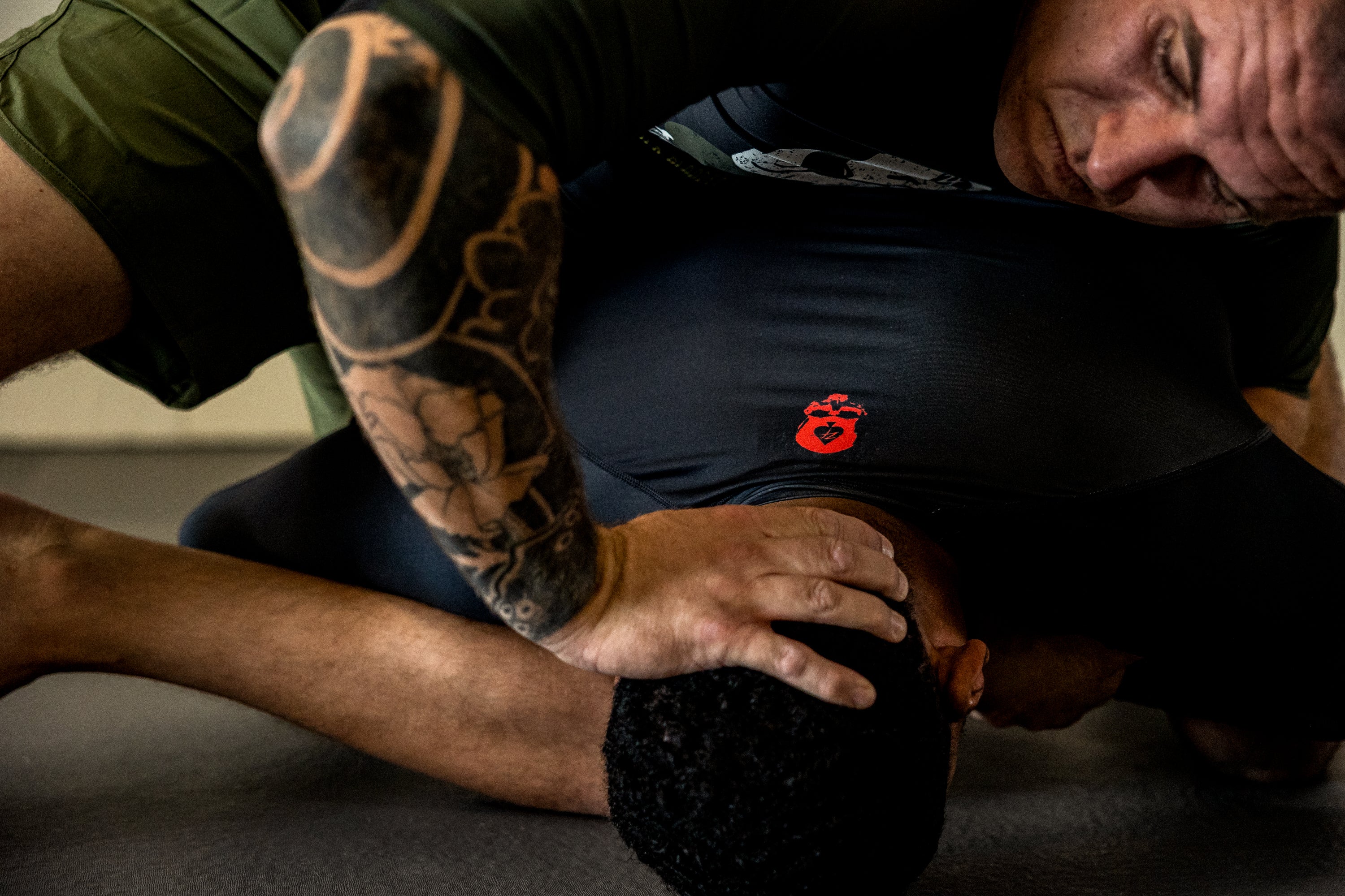 Compression Long Sleeve Rash Guard - Image 11