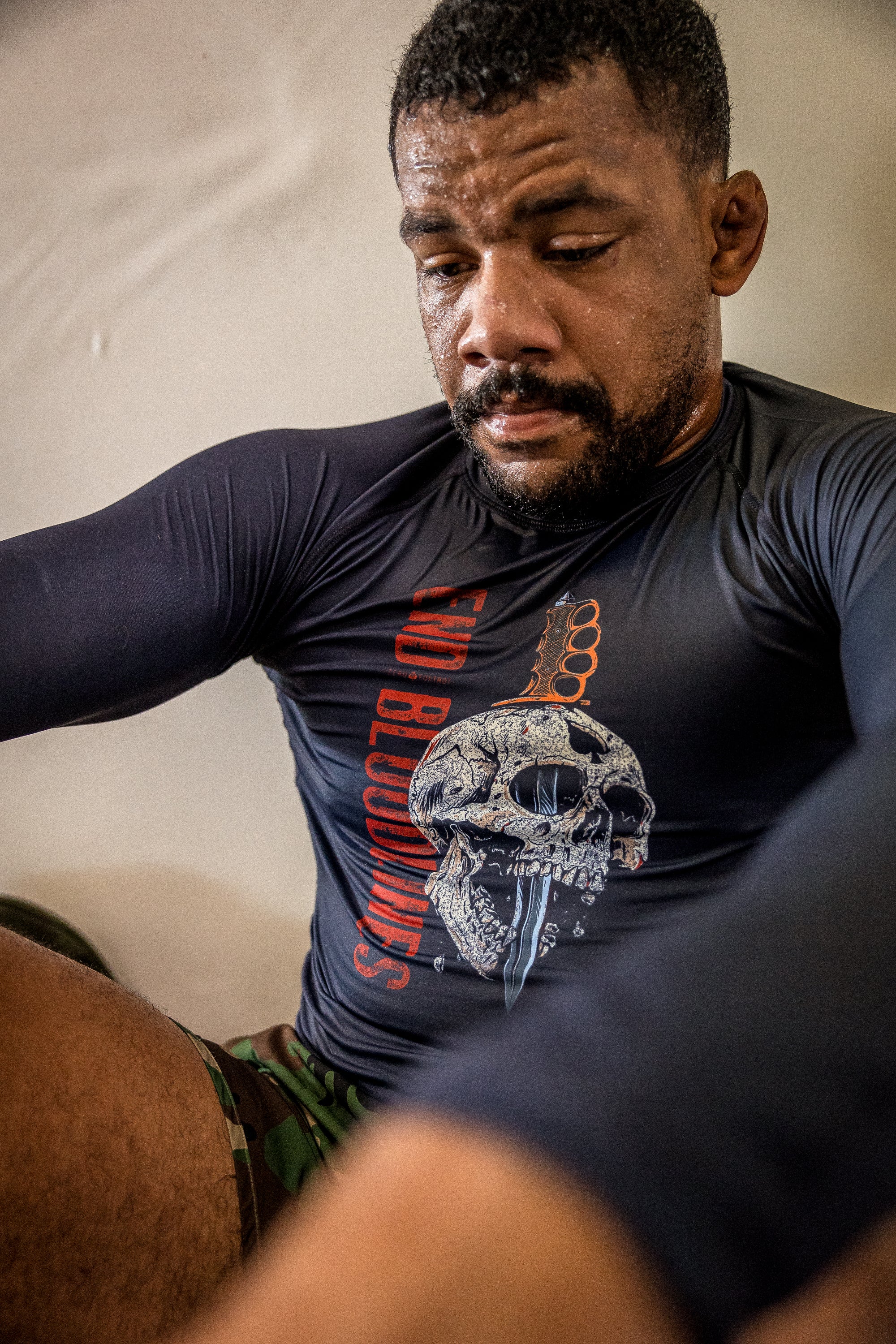 Compression Long Sleeve Rash Guard - Image 4